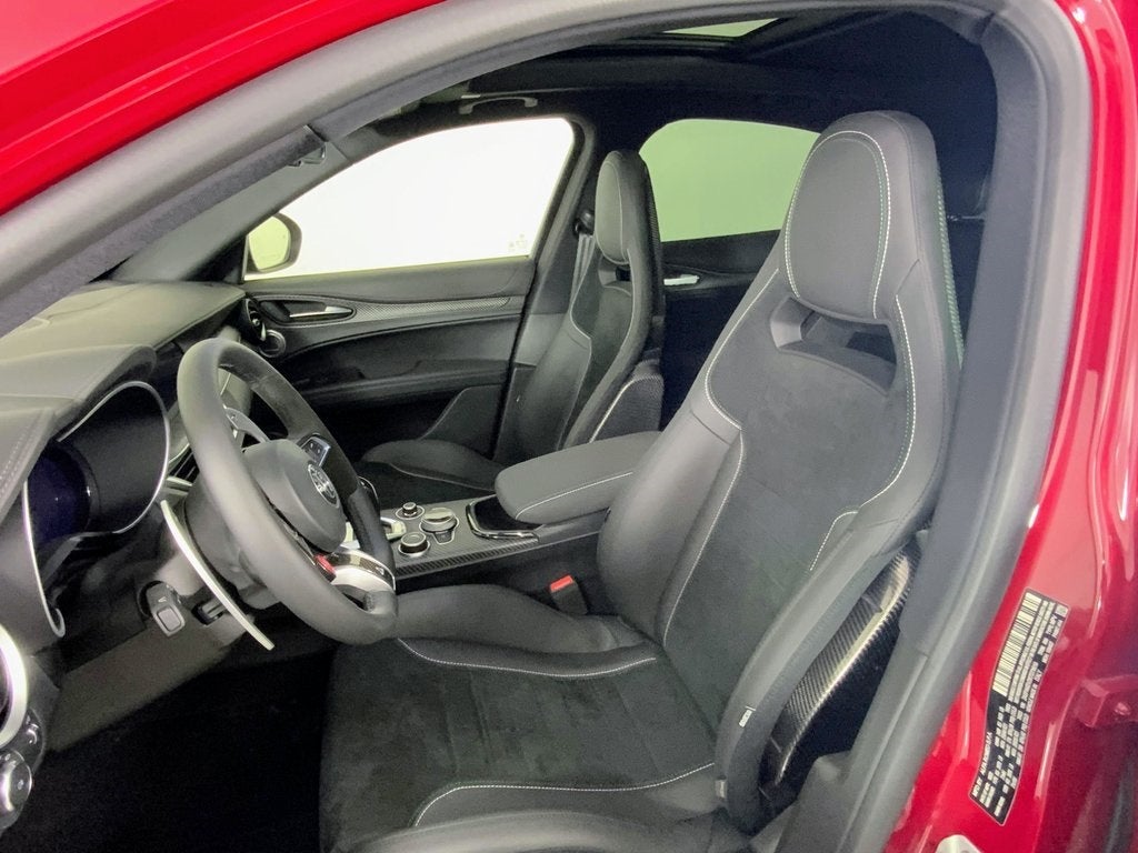 2024 Alfa Romeo Stelvio Quadrifoglio