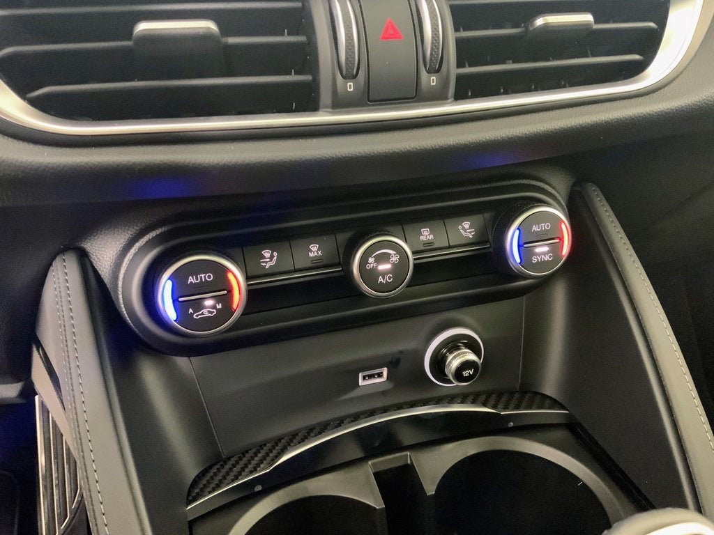 2024 Alfa Romeo Stelvio Quadrifoglio