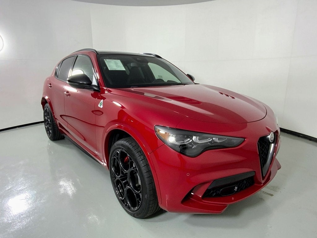 2024 Alfa Romeo Stelvio Quadrifoglio