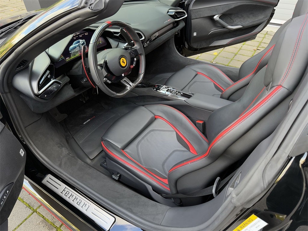 2024 Ferrari 296 GTS Base