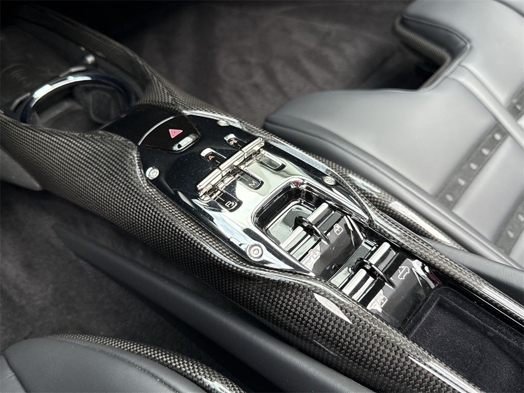 2024 Ferrari 296 GTS Base