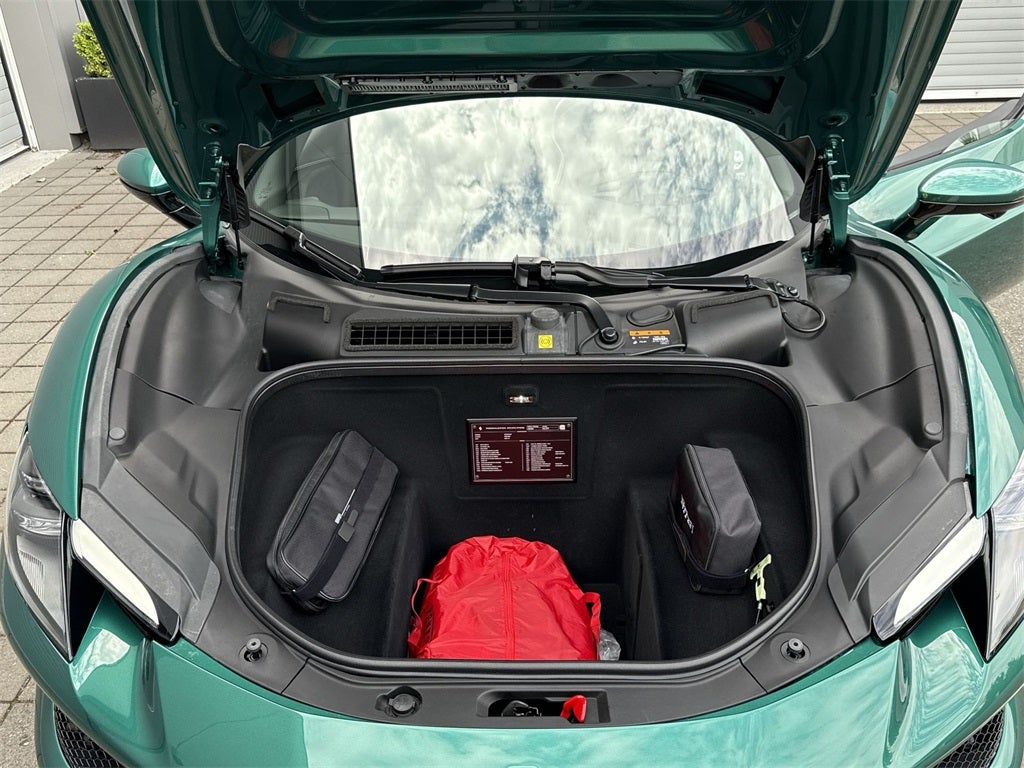 2024 Ferrari 296 GTS Base