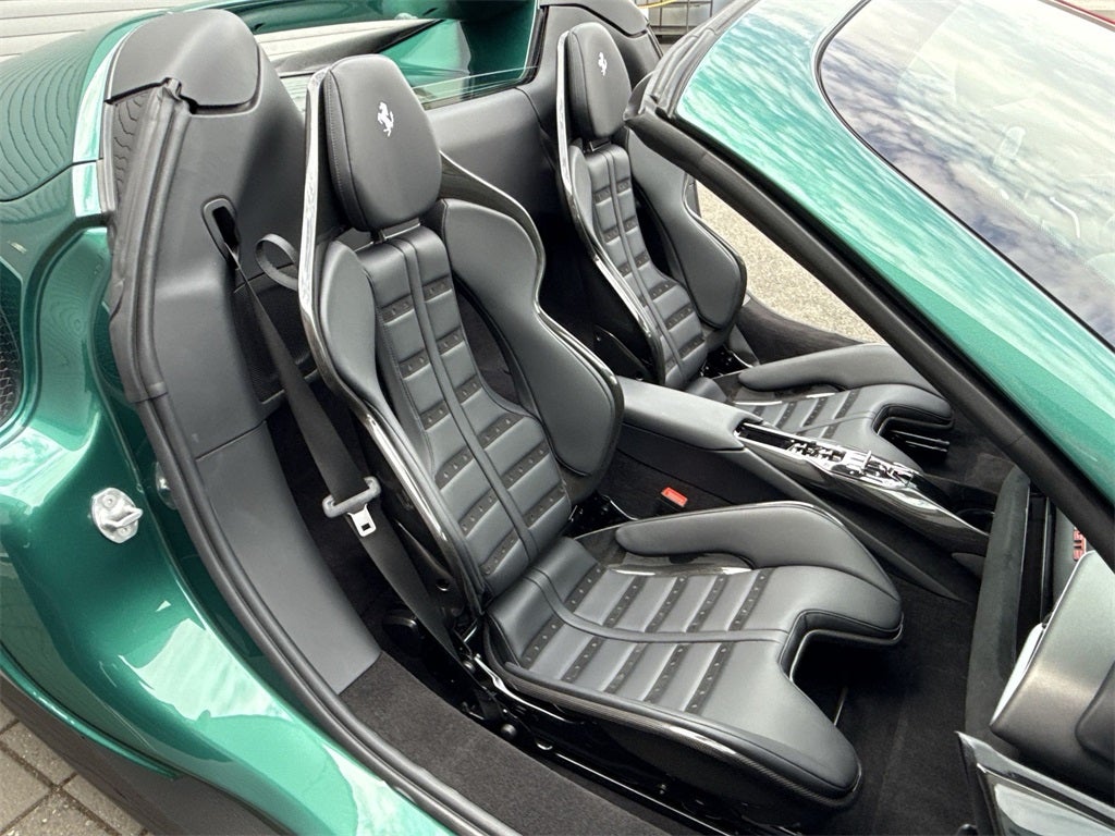 2024 Ferrari 296 GTS Base