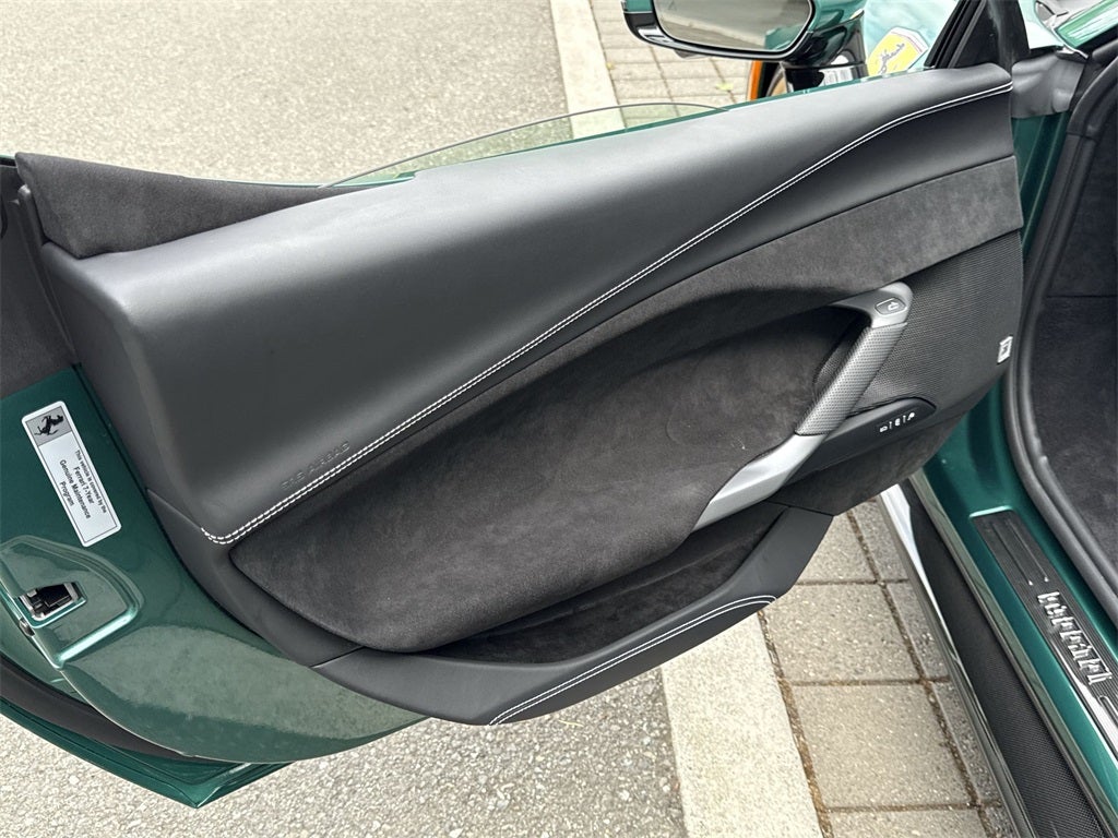 2024 Ferrari 296 GTS Base