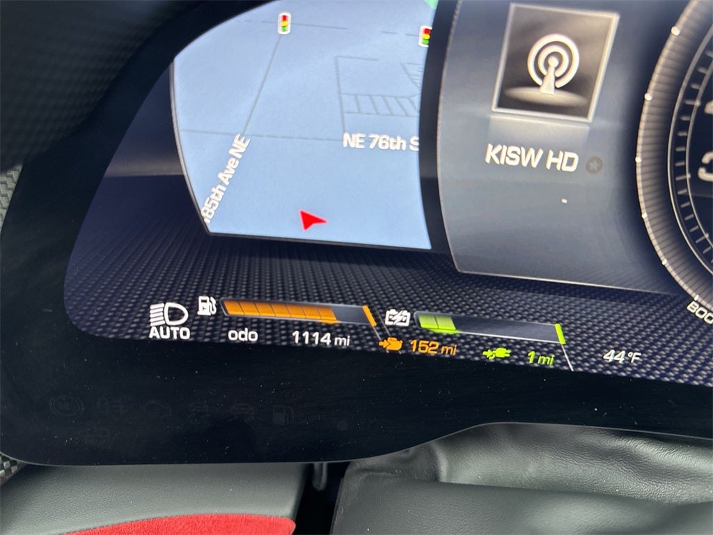 2023 Ferrari 296 GTS Base