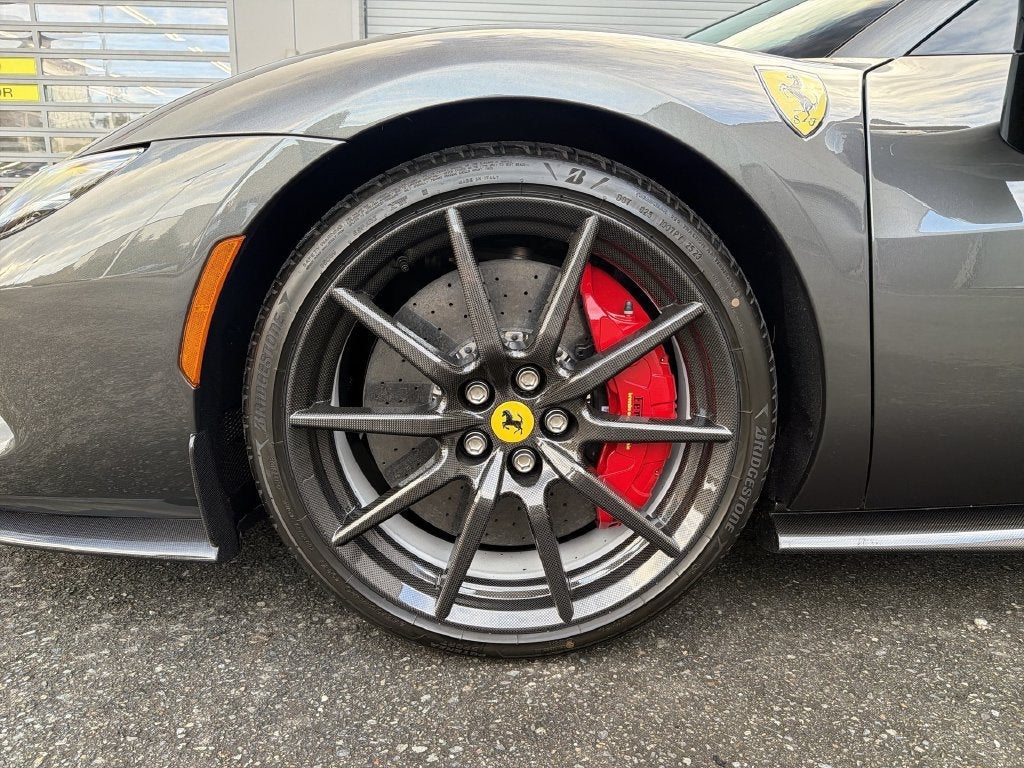 2024 Ferrari 296 GTS Base