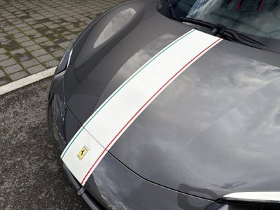 2024 Ferrari 296 GTS Base