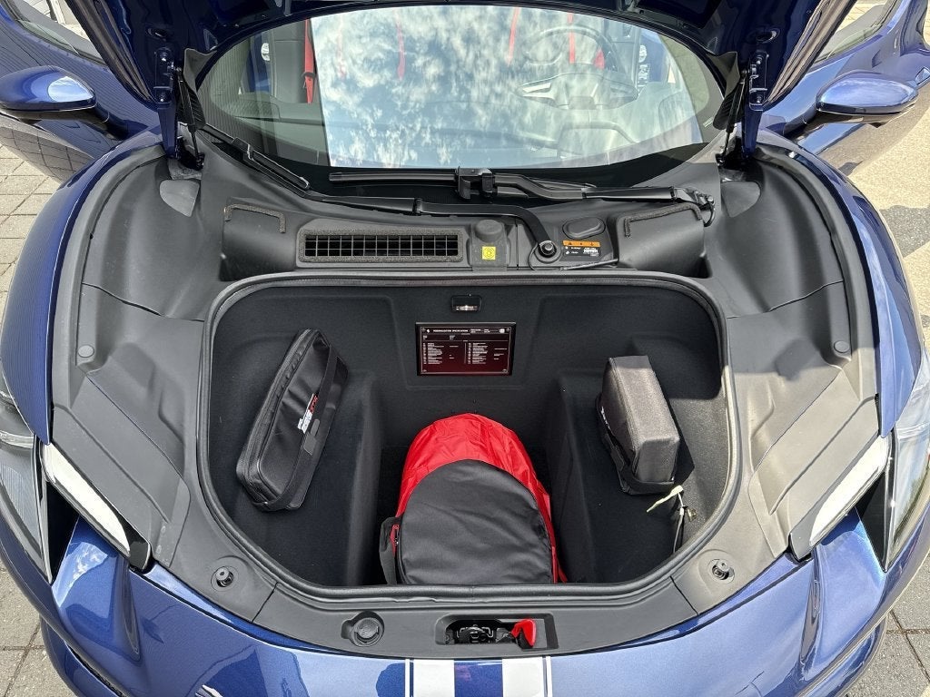 2024 Ferrari 296 GTS Base