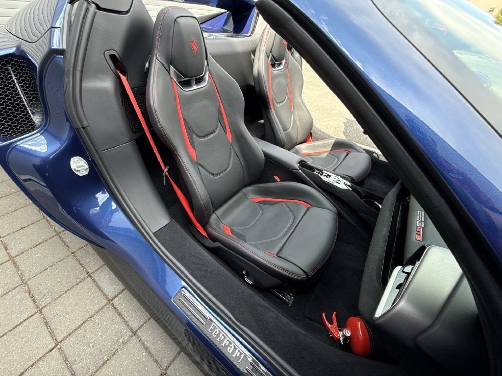 2024 Ferrari 296 GTS Base