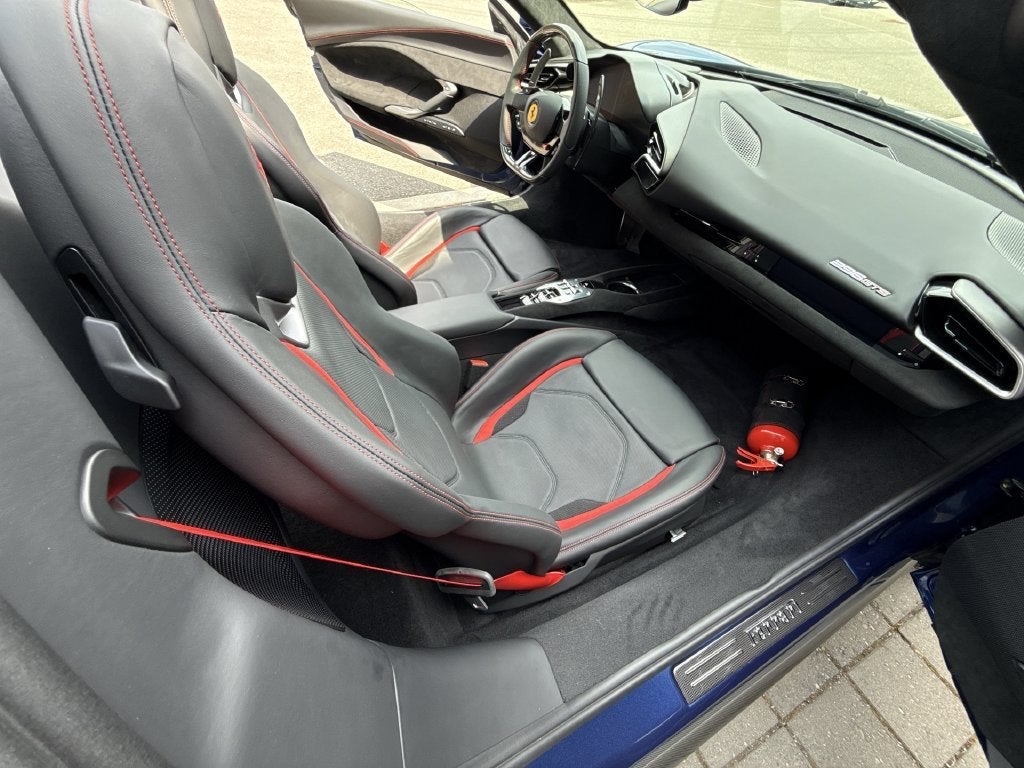 2024 Ferrari 296 GTS Base