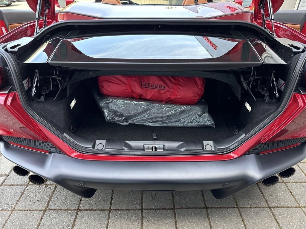 2022 Ferrari Portofino M Base