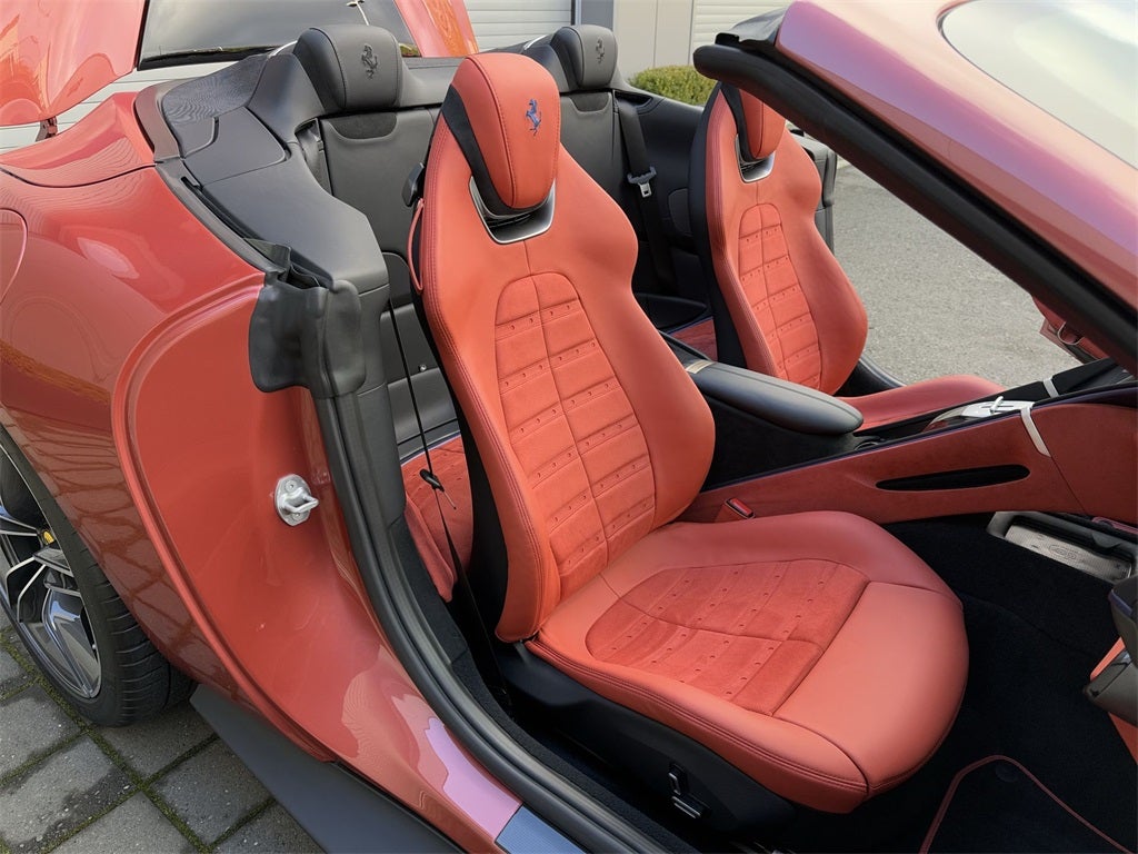 2025 Ferrari Roma Base