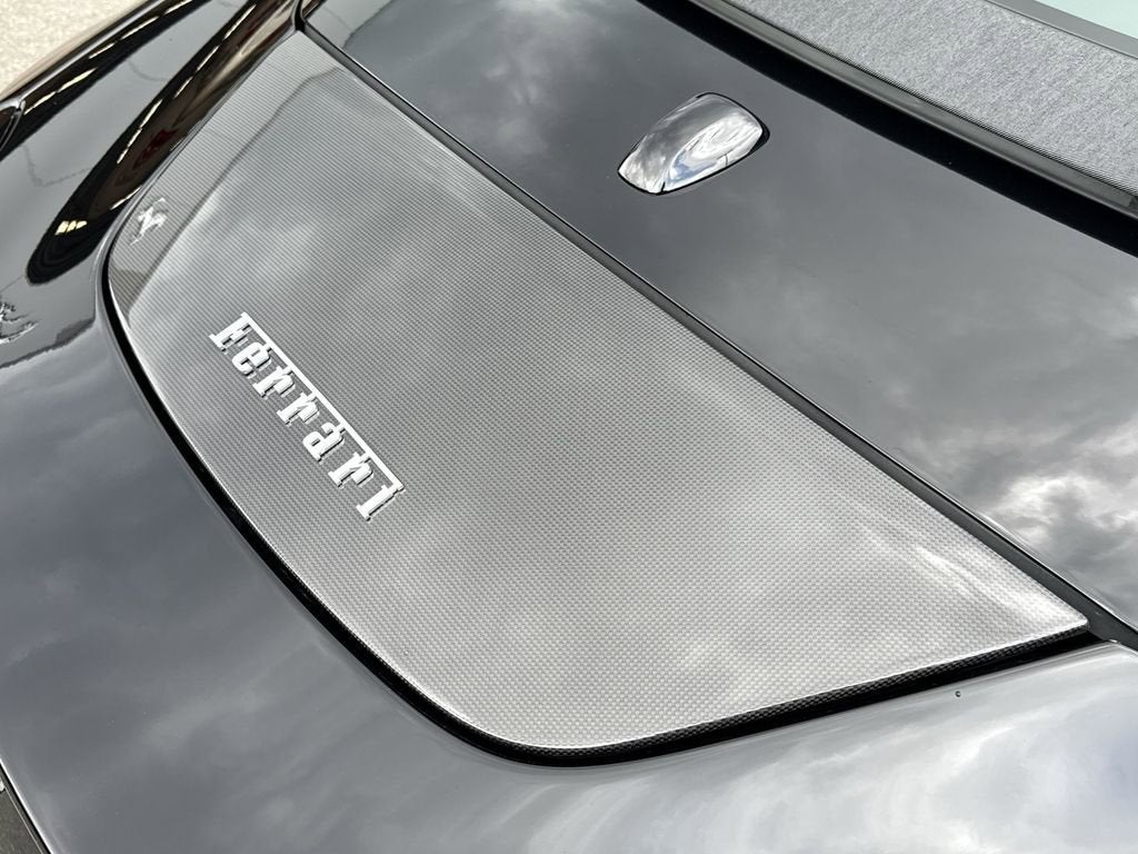 2025 Ferrari Roma Spider Base