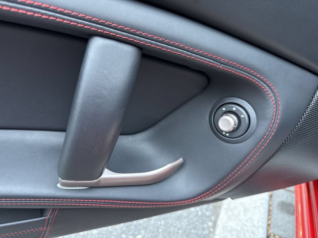 2010 Ferrari California Base