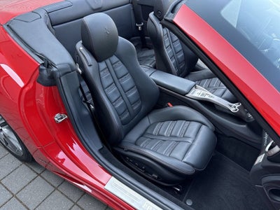 2010 Ferrari California Base