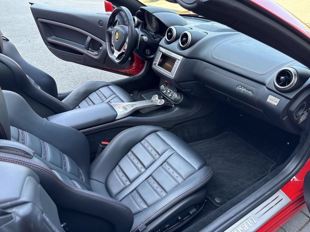 2010 Ferrari California Base
