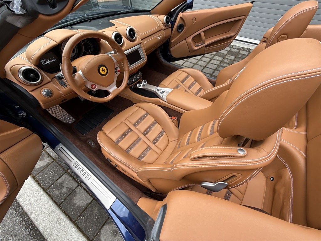 2013 Ferrari California Base