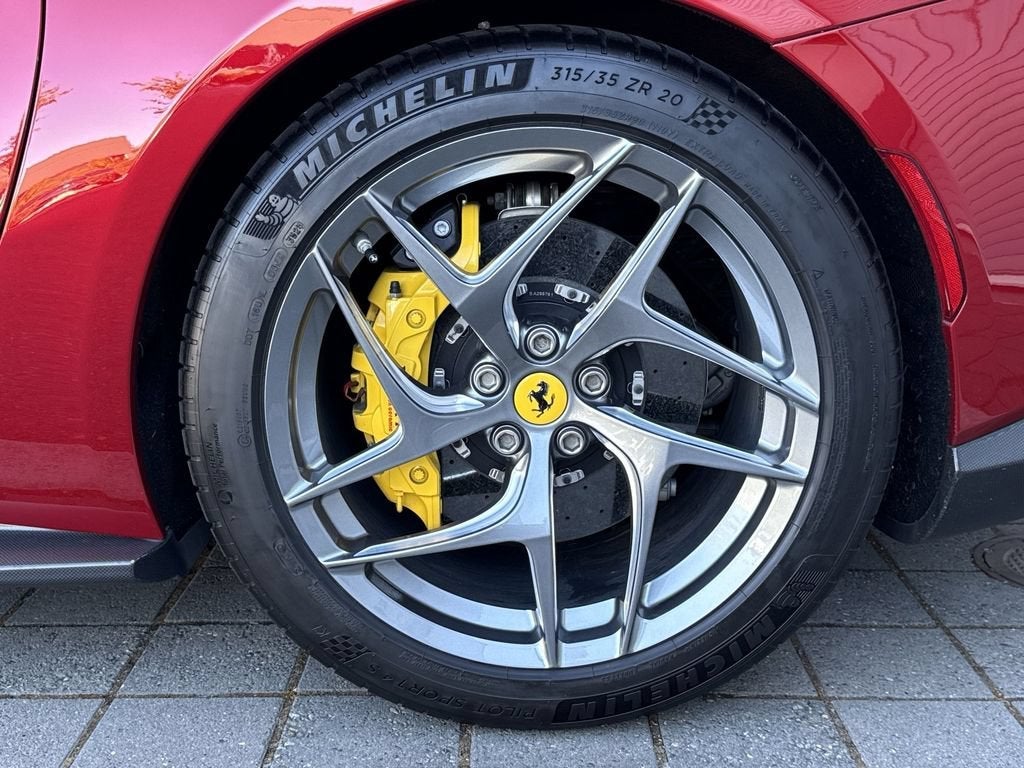 2019 Ferrari 812 Superfast Base