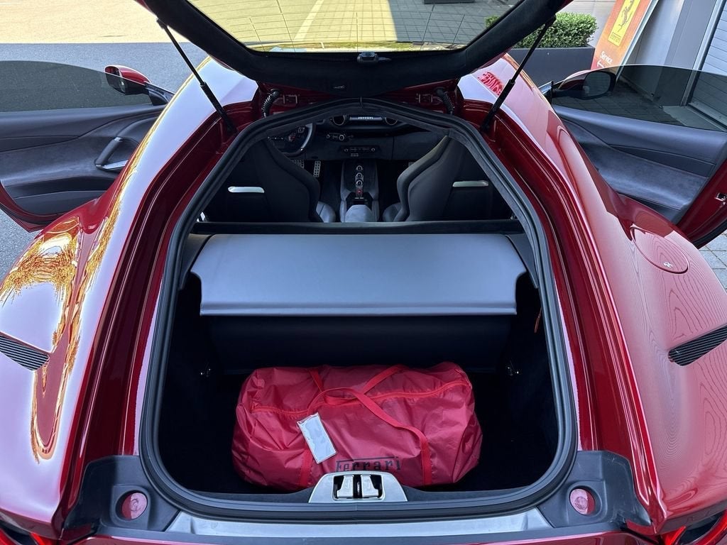 2019 Ferrari 812 Superfast Base
