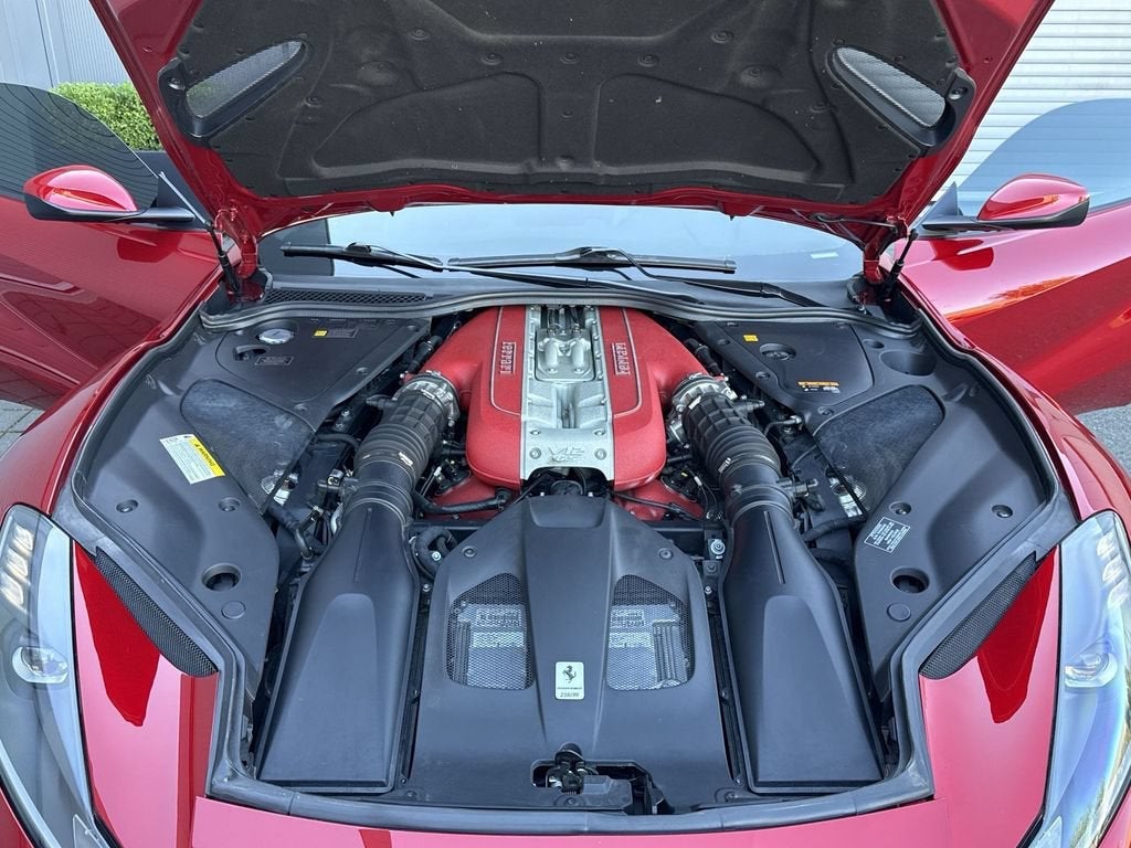 2019 Ferrari 812 Superfast Base