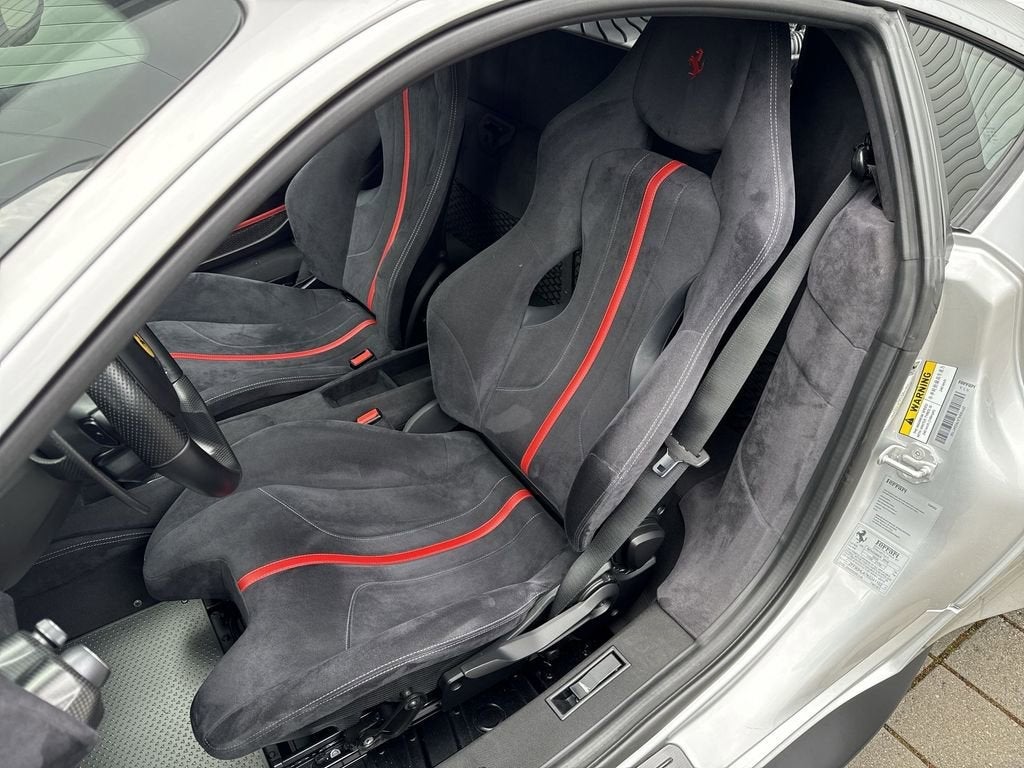 2019 Ferrari 488 Pista Base