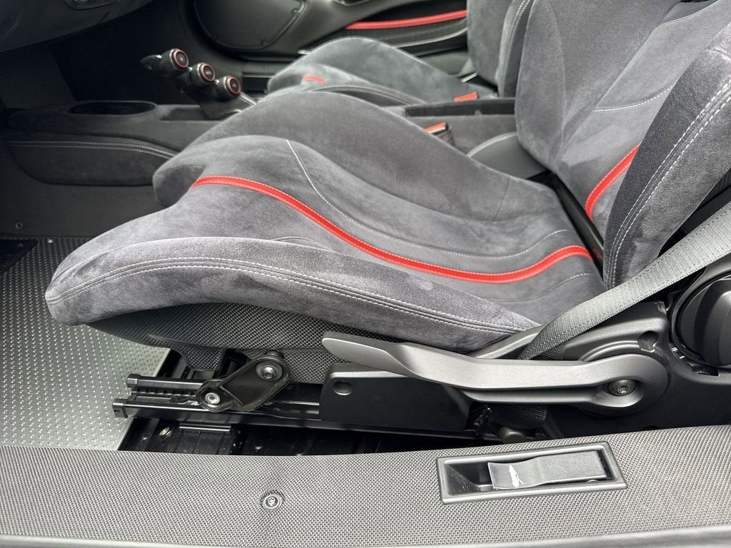 2019 Ferrari 488 Pista Base