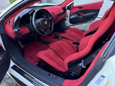 2020 Ferrari 488 Pista Base
