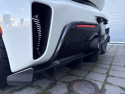 2020 Ferrari 488 Pista Base