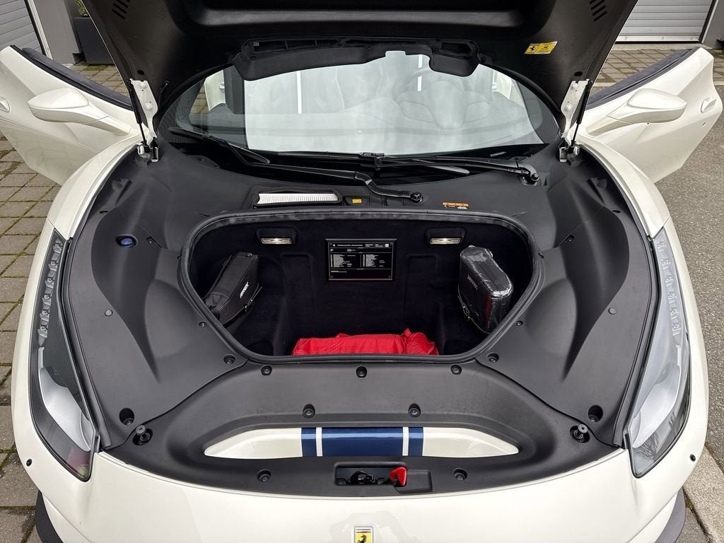 2020 Ferrari 488 Pista Spider Base