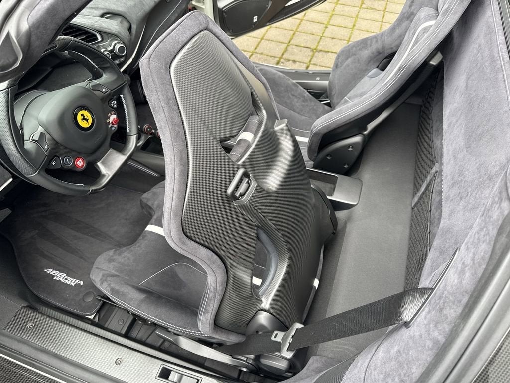 2020 Ferrari 488 Pista Spider Base