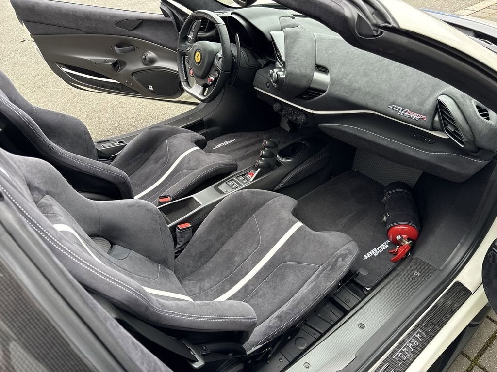 2020 Ferrari 488 Pista Spider Base