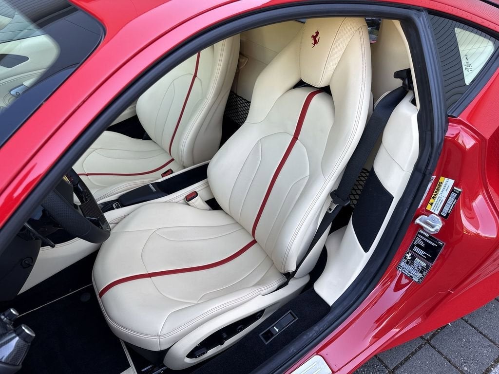 2022 Ferrari F8 Tributo Base