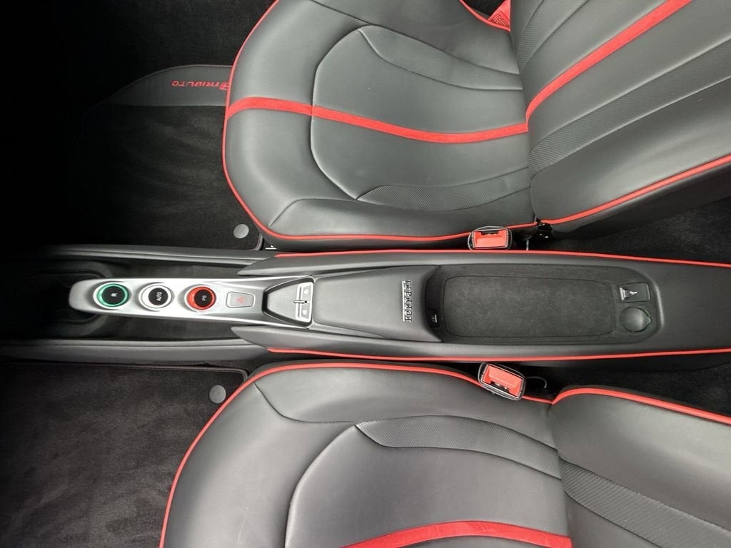 2022 Ferrari F8 Tributo Base