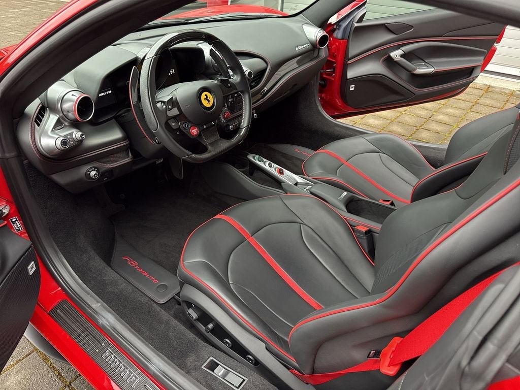 2022 Ferrari F8 Tributo Base