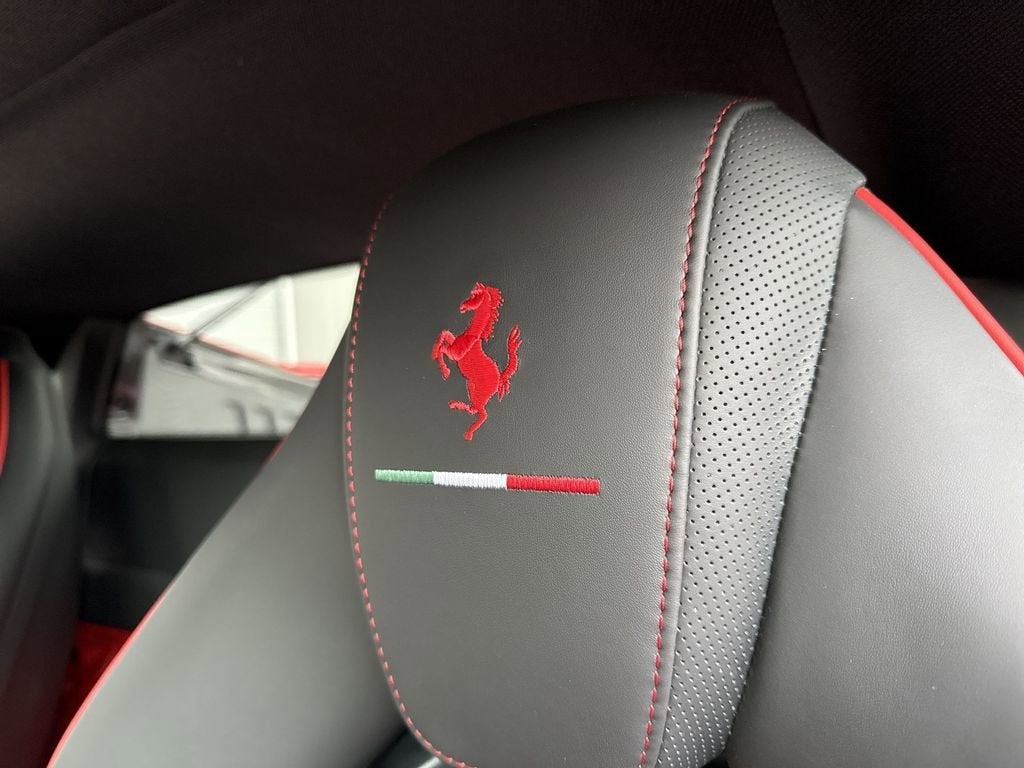 2022 Ferrari F8 Tributo Base