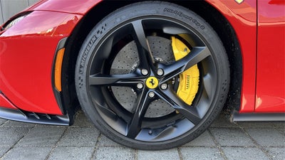 2023 Ferrari SF90 Stradale Base
