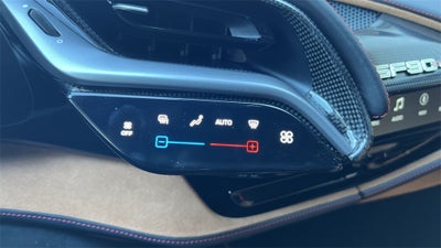 2023 Ferrari SF90 Stradale Base