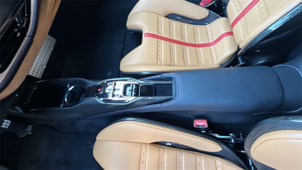 2023 Ferrari SF90 Stradale Base