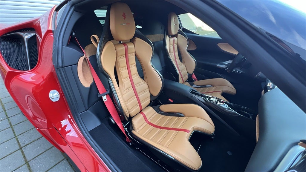 2023 Ferrari SF90 Stradale Base