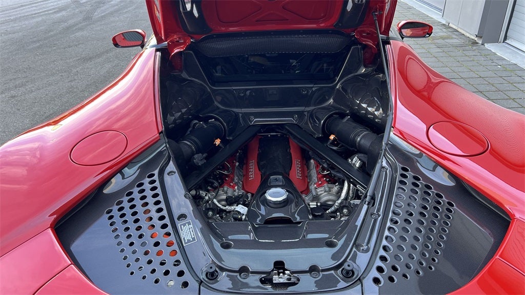 2023 Ferrari SF90 Stradale Base