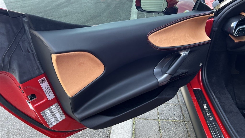 2023 Ferrari SF90 Stradale Base