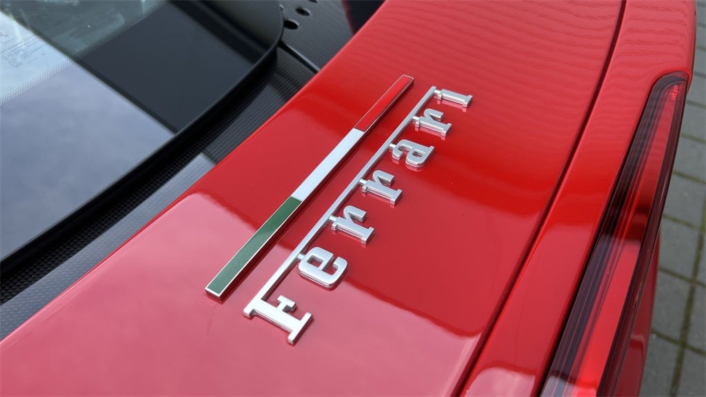 2023 Ferrari SF90 Stradale Base