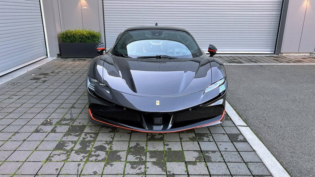 2022 Ferrari SF90 Stradale Base