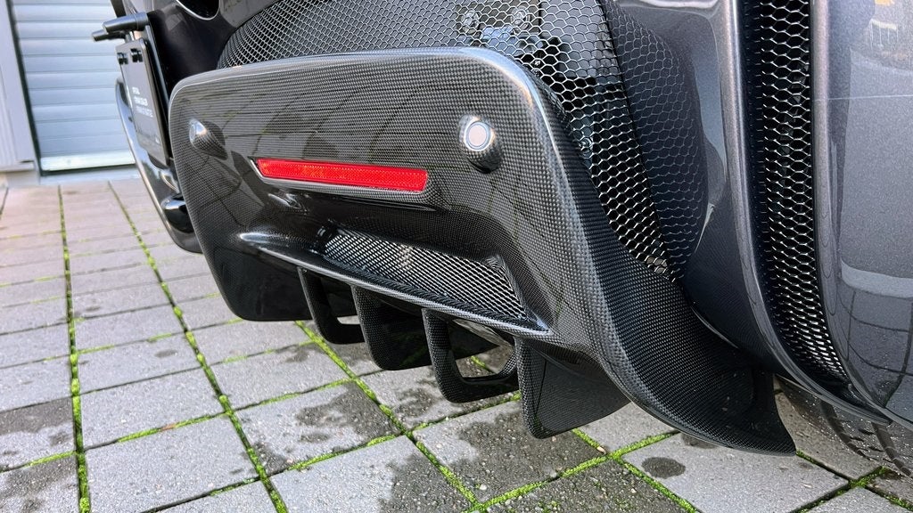 2022 Ferrari SF90 Stradale Base