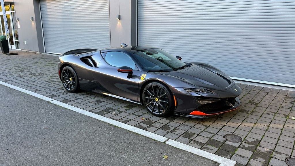 2022 Ferrari SF90 Stradale Base