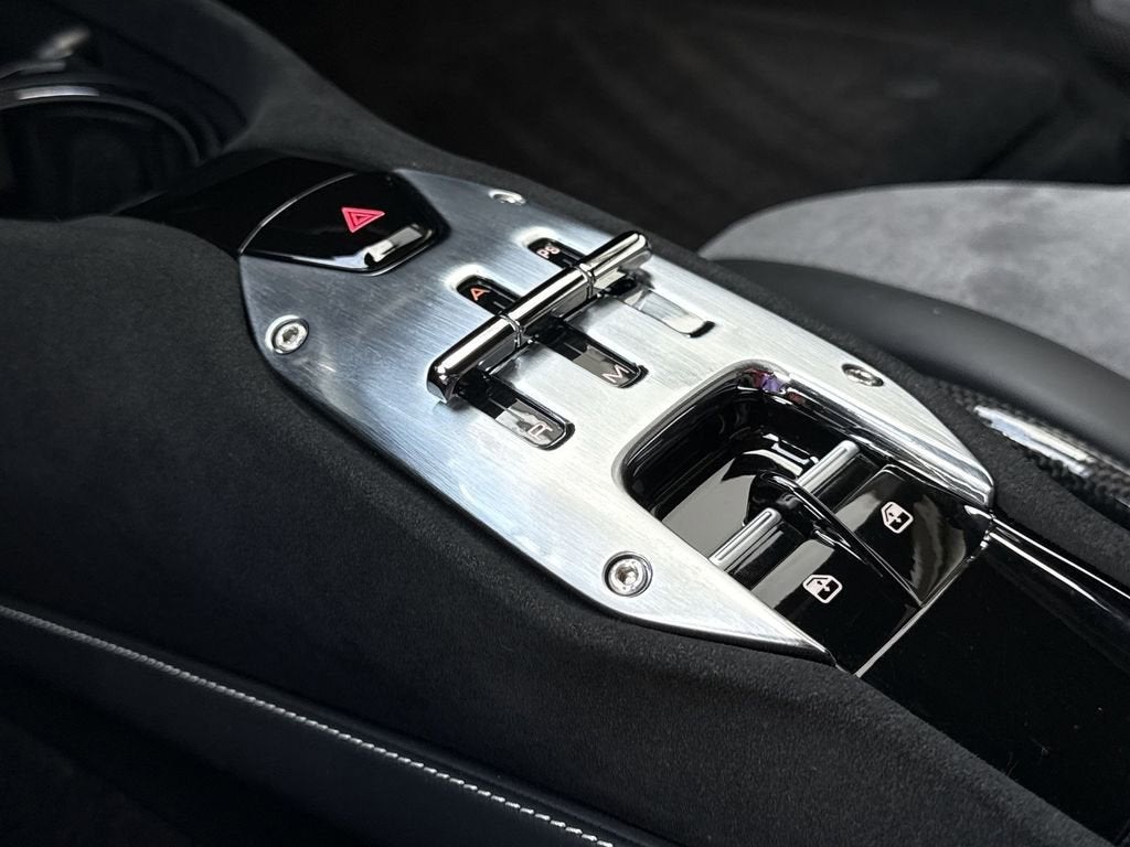 2021 Ferrari SF90 Stradale Base