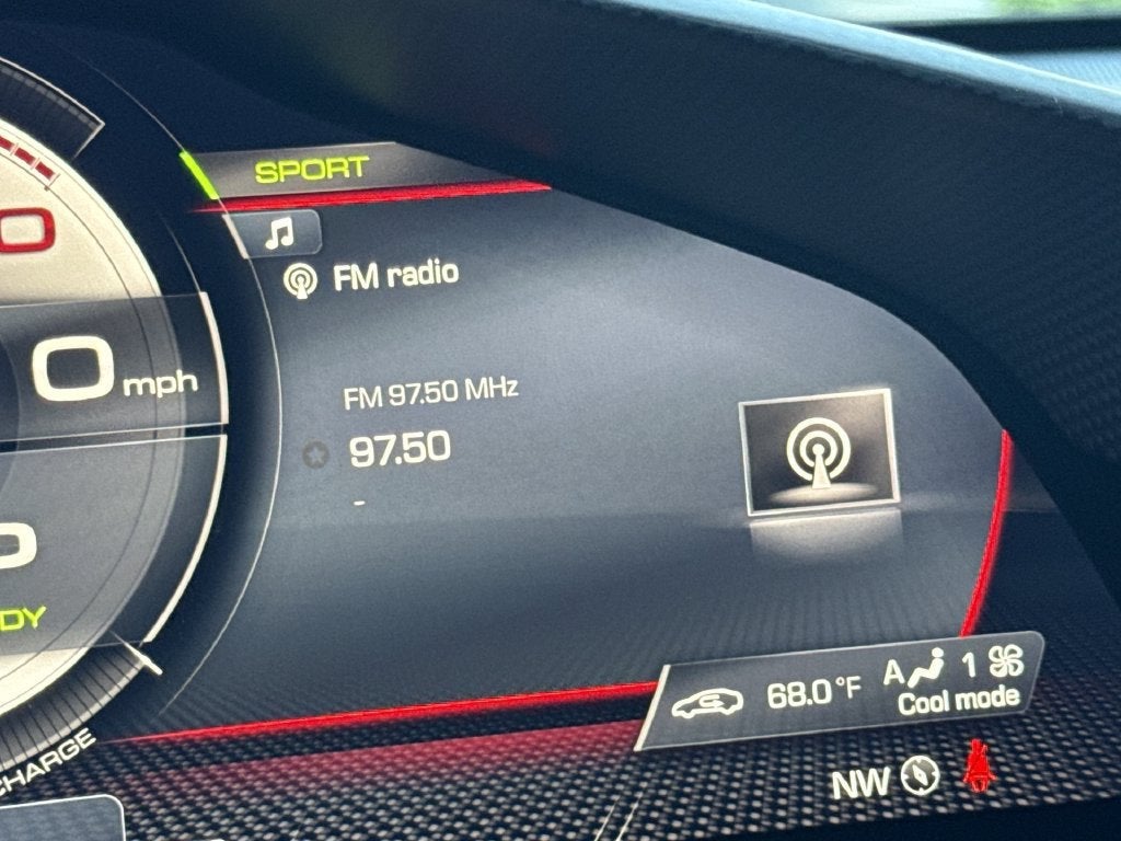 2022 Ferrari SF90 Stradale Base
