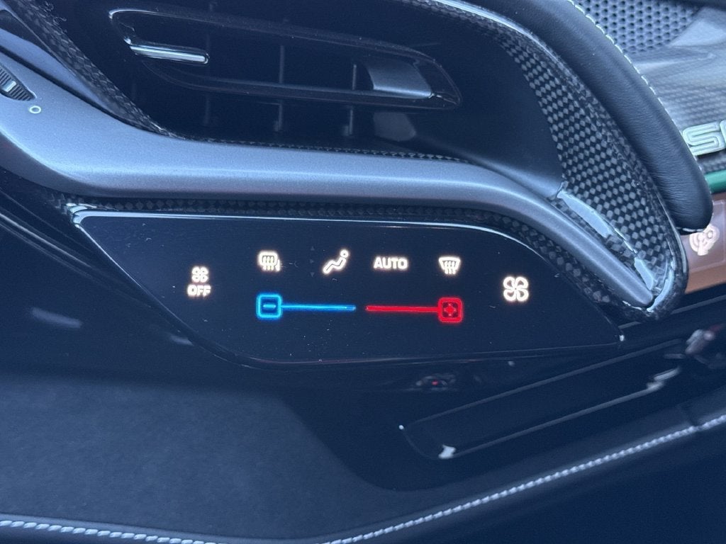 2022 Ferrari SF90 Stradale Base