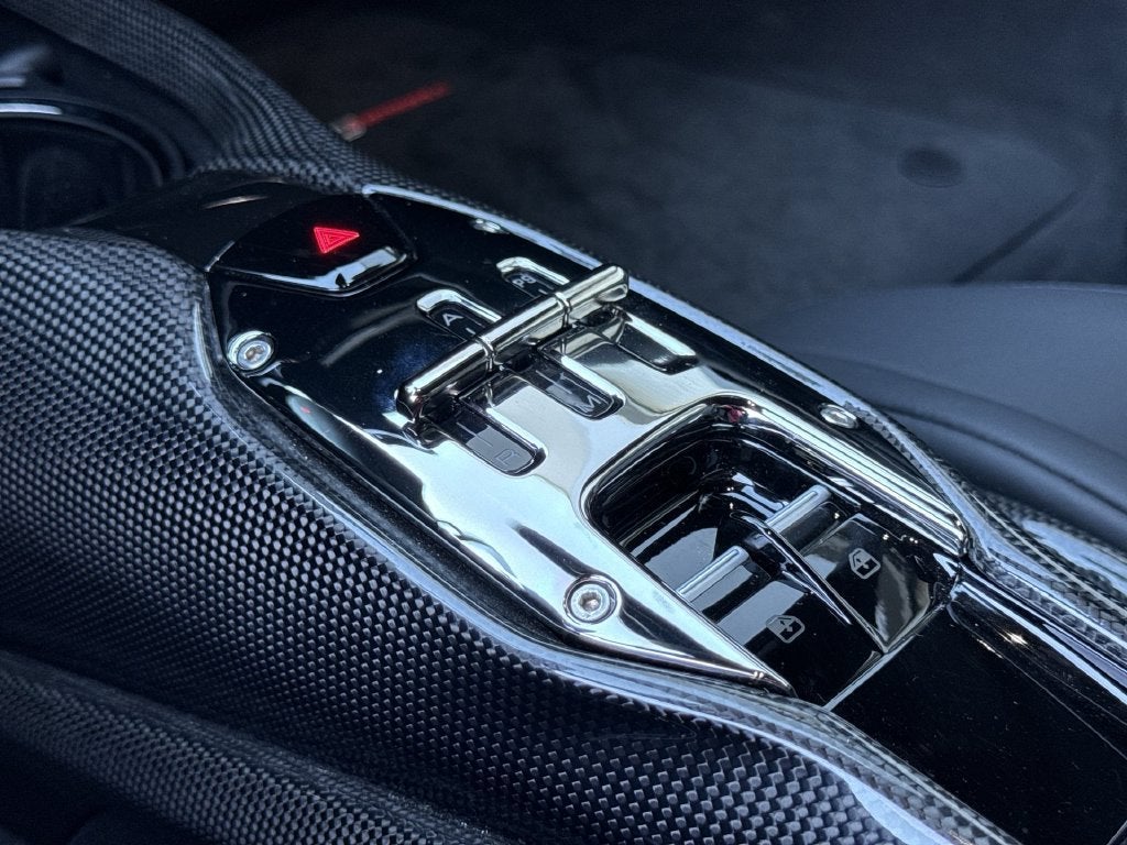 2022 Ferrari SF90 Stradale Base