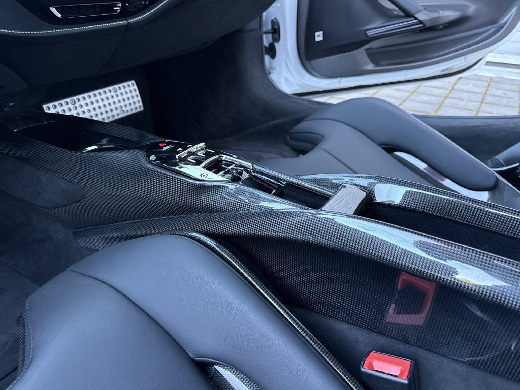 2022 Ferrari SF90 Stradale Base